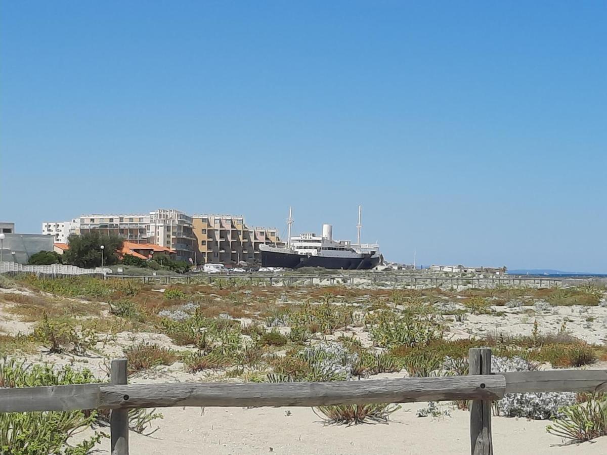 Appartement Vue Mer, Acces Direct Plage, Parking Privatif Le Barcares Exterior photo